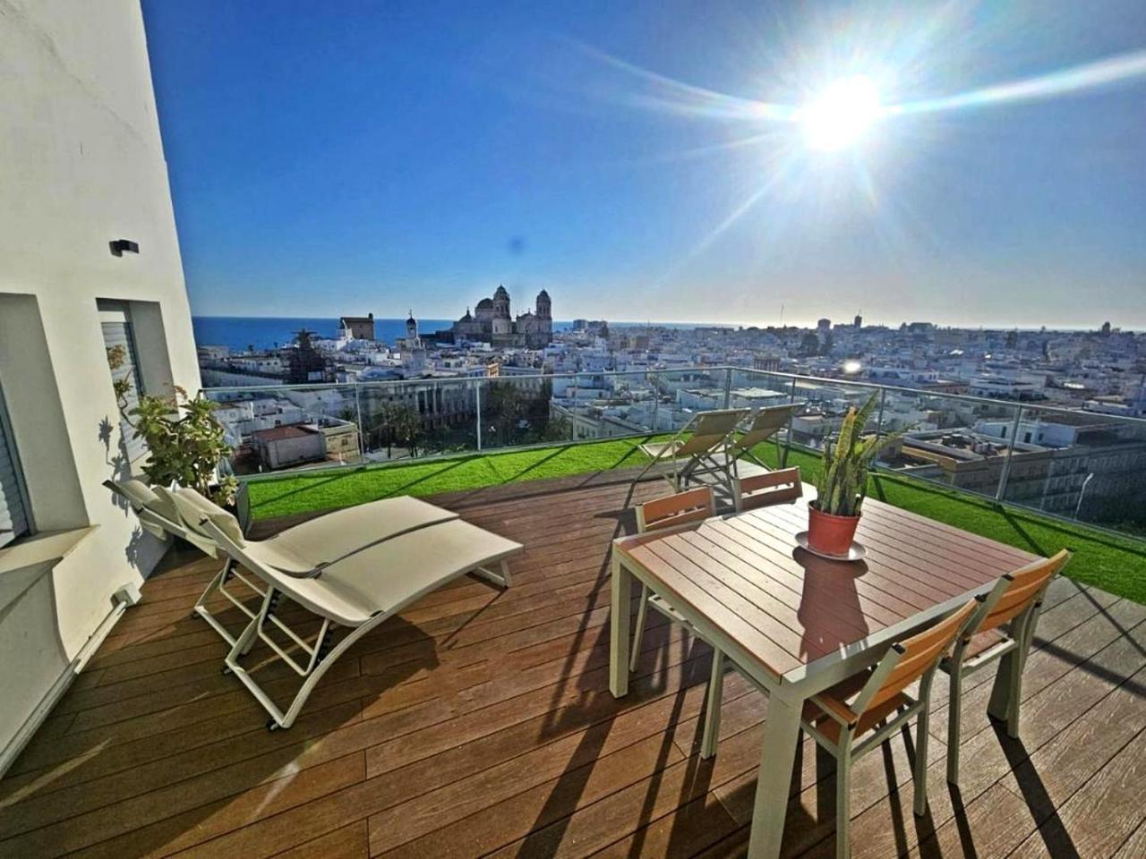 Апартаменти Skyline - Penthouse With 50M2 Private Terrace And Stunning Views Кадіс Екстер'єр фото